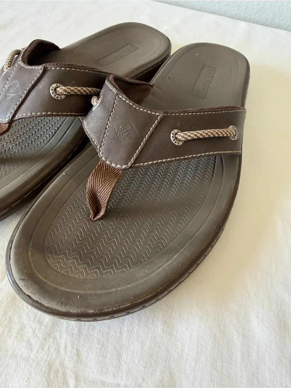 Sperry Top Sider Men’s Baitfish Brown Leather Flip Flop Sandals